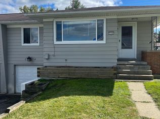 336 E Shore Dr, Whitmore Lake, MI