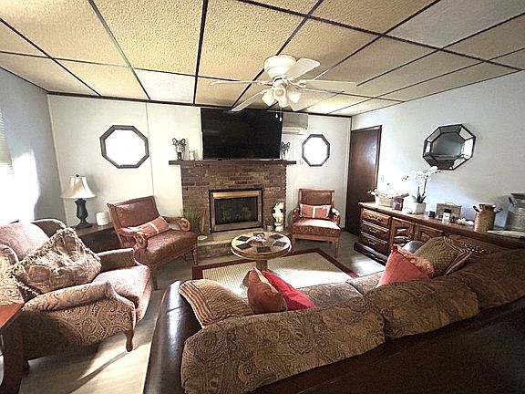 2nd image of 1228 Allegheny Dr