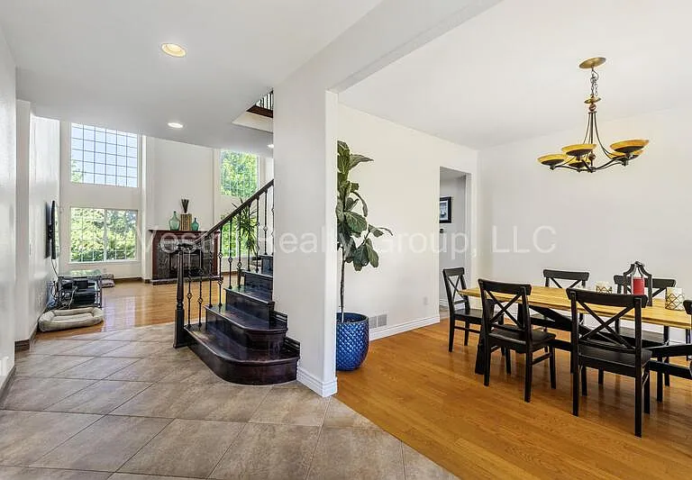 2157 Maples Pl — Photo 6