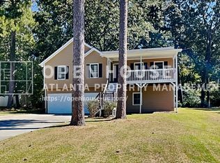 89 Silverthorne Cir, Douglasville, GA 30134