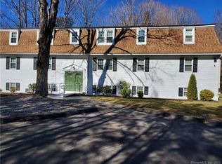 391 Main St APT 131, Deep River, CT 06417