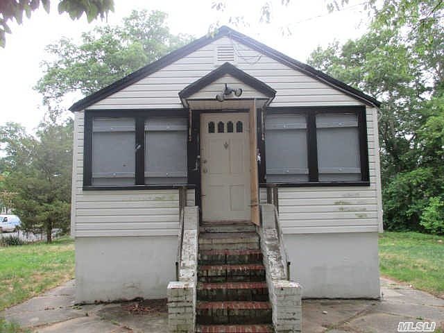 1st image of 30 Rosemont Ave