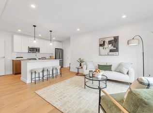3992 Washington St #302, Roslindale, MA 02131