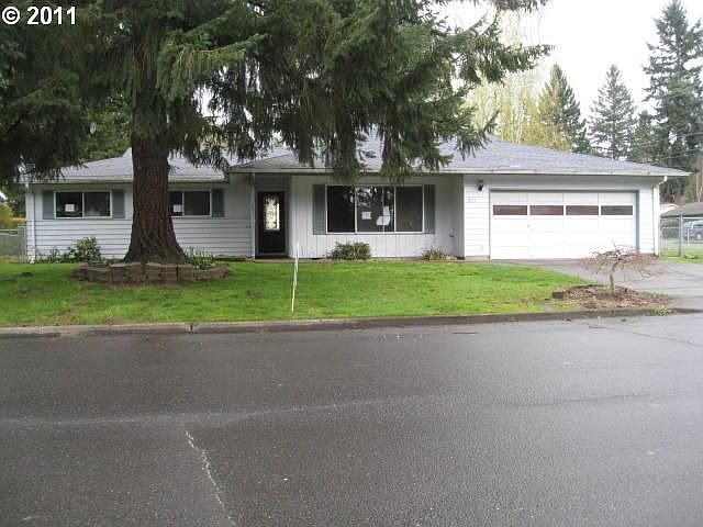 1st image of 917 NE 125th Ave