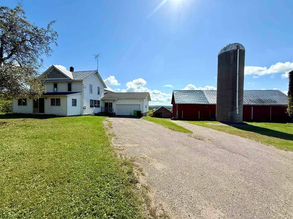 W13231 Mielke Rd, Marion, WI 54950