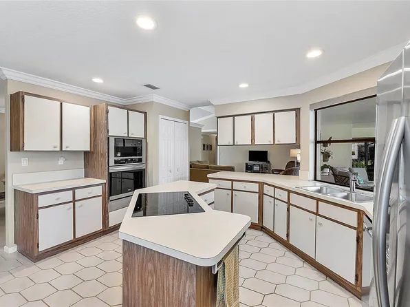 5126 NW 85th Road, Coral Springs, FL 33067