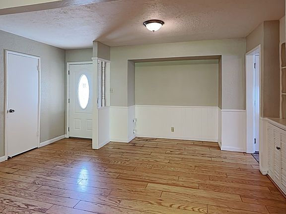 5th image of 330 Deanza Dr