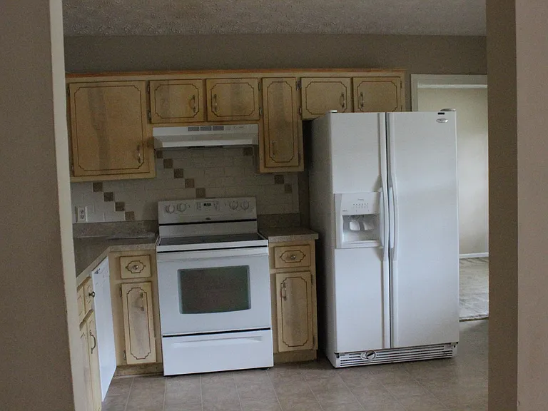 69 Pamela Dr — Photo 11
