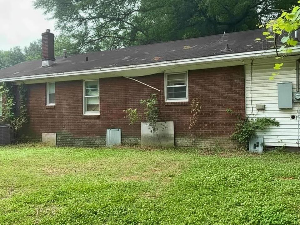 2nd image of 1688 Haywood Ave