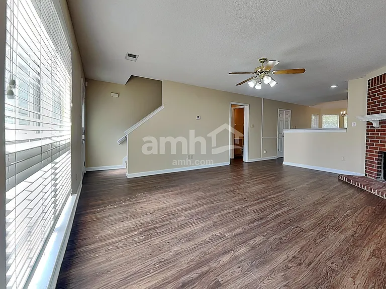 5802 Eagleston Dr — Photo 7