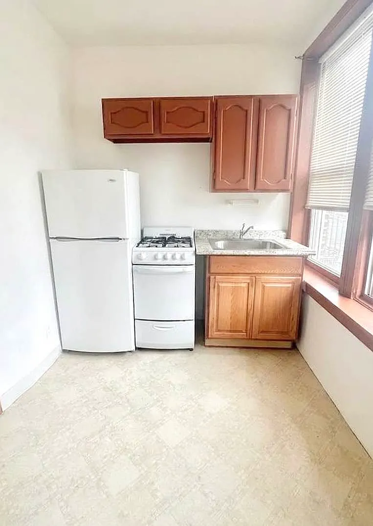 44-15 25th Avenue — Photo 3