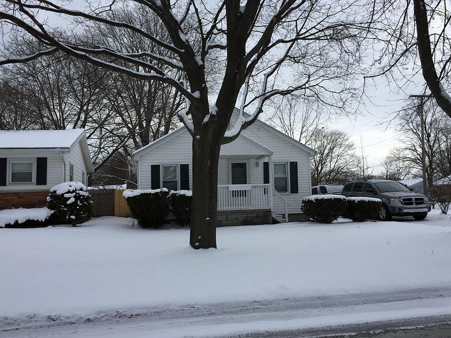1st image of 2518 18th Ave