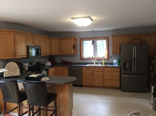 136 Main St, Candia, NH 03034