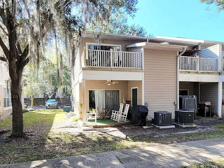 901 NW 21st Ave — Photo 24