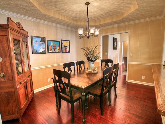 4th image of 2518 English Hill Dr