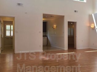 2221 Claremont Rd #B, Carmichael, CA 95608