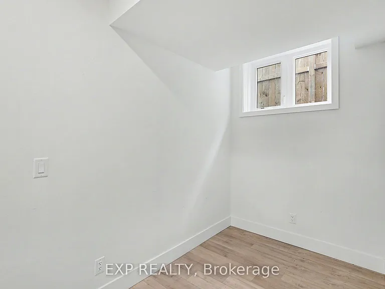 61 Pinehurst Ave #A — Photo 22