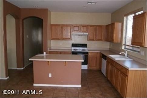 4th image of 14973 W Dahlia Dr
