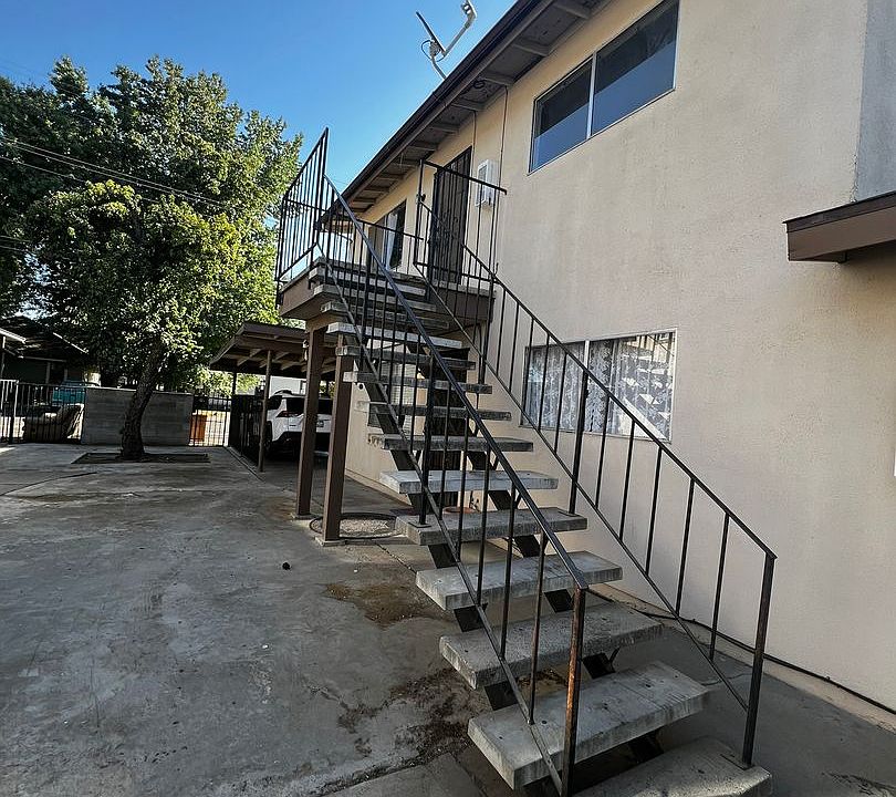 Building Photo 3