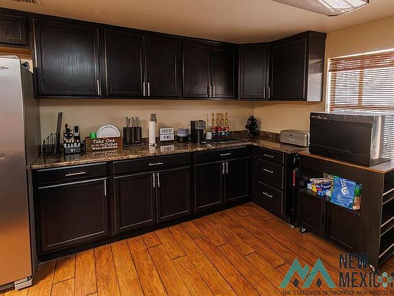 4th image of 1504 W Lea St