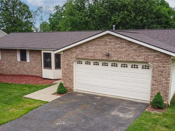 2411 Otterbin St, Louisville, OH 44641