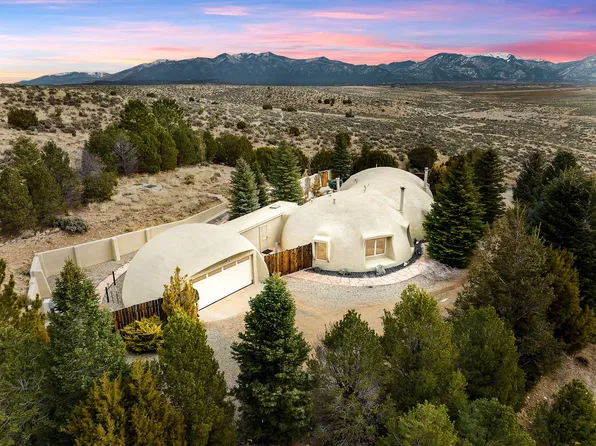 49 Padilla Trl, El Prado, NM 87529