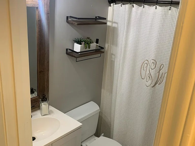 2506 Fairwoods Ln — Photo 2