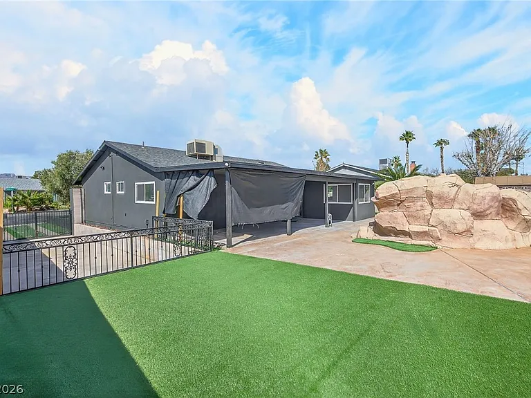 4578 Churchfield Cir — Photo 22