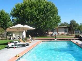 335 Benjamins Rd, Santa Rosa, CA 95409