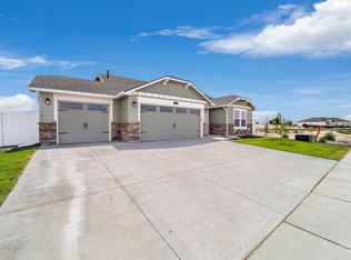 1123 Crestview Dr, Twin Falls, ID 83301