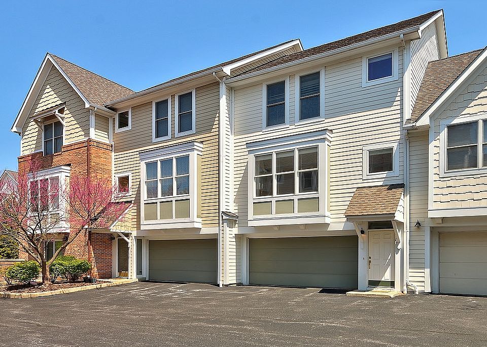 1st image of 3715 Longwood Ct