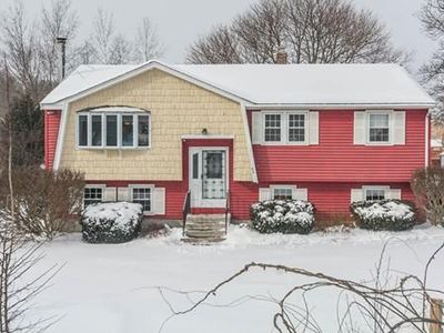 84 Kelly Rd, Dracut, MA, 01826