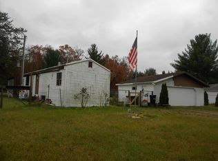 W5035 Pioneer Dr, Shawano, WI 54166