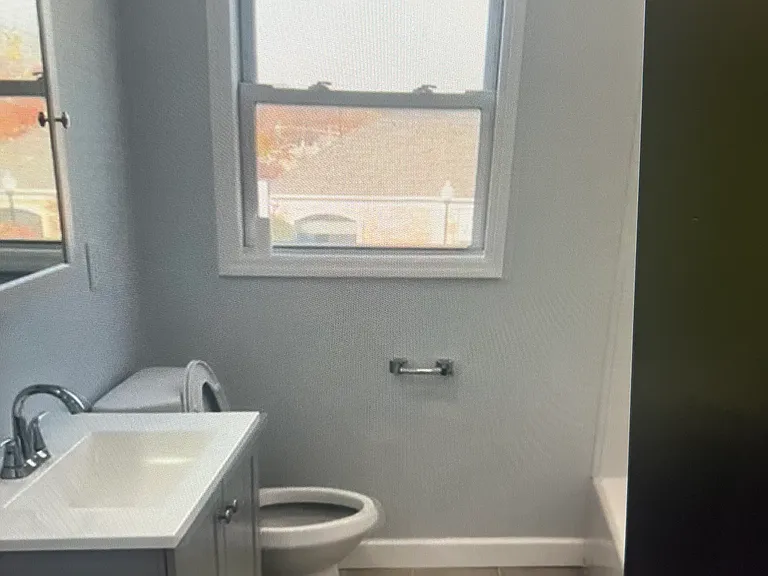 479 Pompton Ave #2F — Photo 3