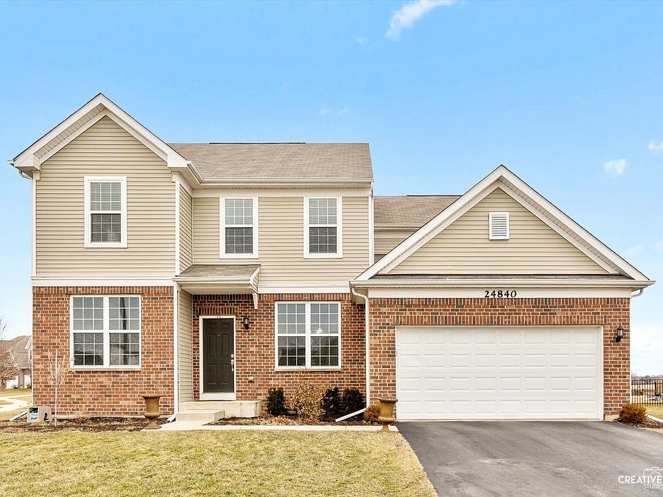 1st image of 24840 Fieldbrook Dr