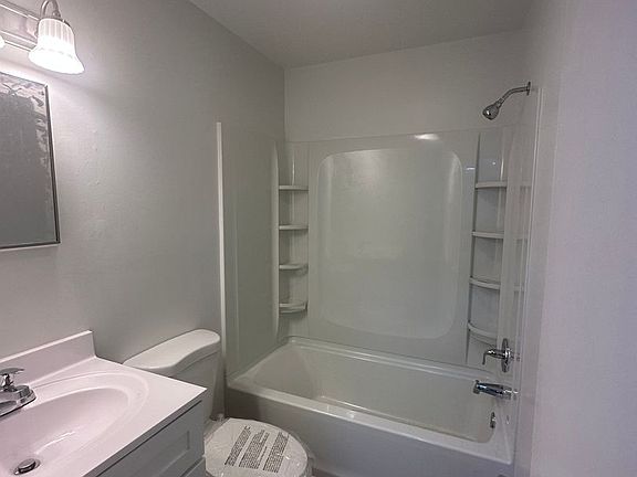 4th image of 2339 Memorial Ave SW #13-D