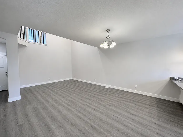 4492 W Watchmen Way — Photo 9