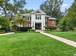 1037 W Woodland Ave, Springfield, IL 62704