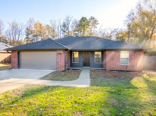402 Mary Ellen Dr, Longview, TX 75605