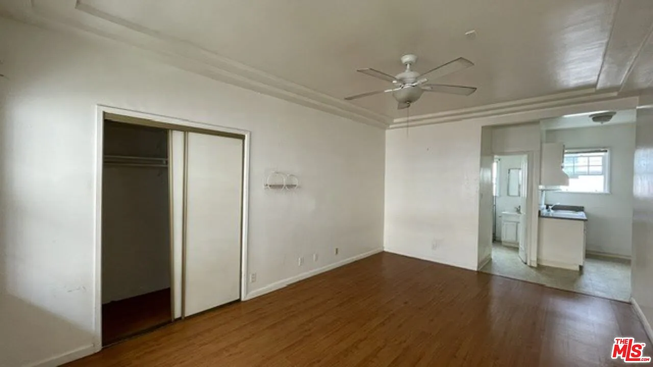 Studio, 1.0 bath, 600 sqft, $1,225 — Photo 2