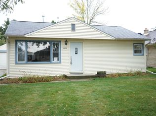1029 Pershing Ave, Sheboygan, WI 53083