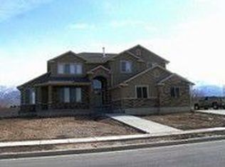 1407 Appaloosa Ave, Kaysville, UT 84037