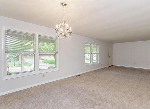 3rd image of 9928 Canterleigh Dr