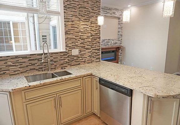 3rd image of 725 6th Ave #2