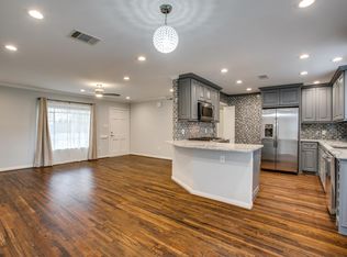 5 Bash Pl, Houston, TX 77027