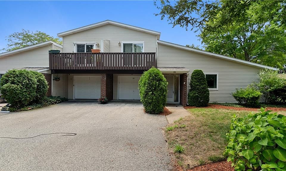 1st image of 993 Williamsburg Cir