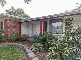 630 Sherwood Dr, Florissant, MO