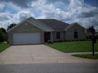 3117 White Blossom Cir, New Albany, IN 47150