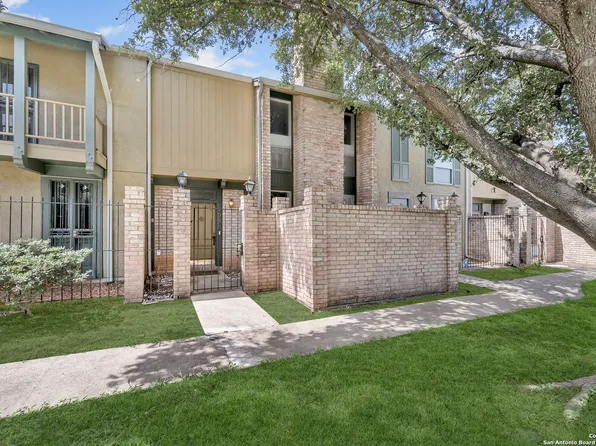 3678 HIDDEN DR #408, San Antonio, TX 78217