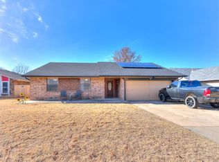 1105 Lynn Fry Blvd, Midwest City, OK 73130